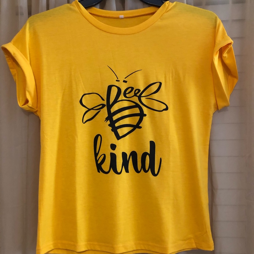 🍊Bee Kind Tee
